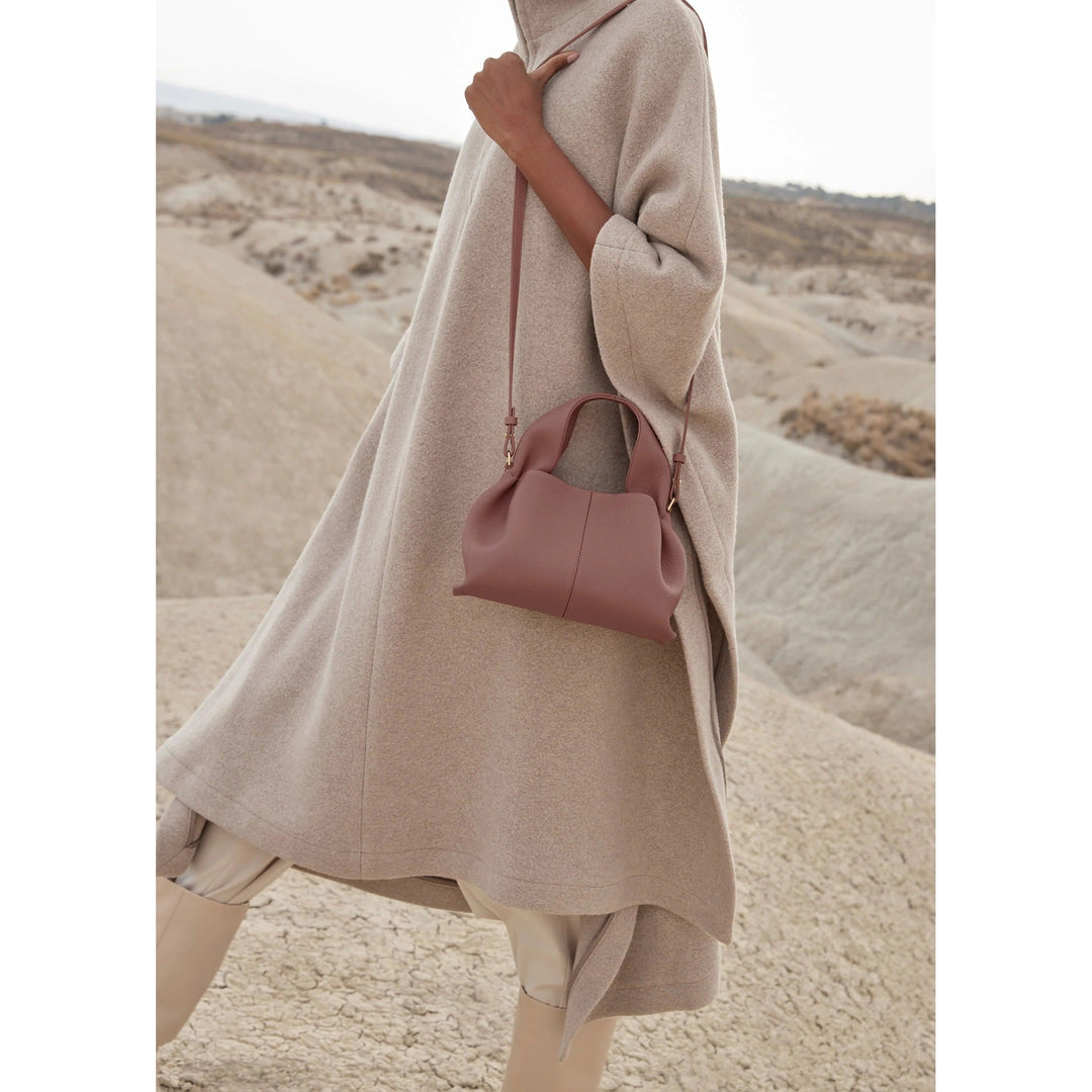 Hérita | Compagnon de Voyage Élégant